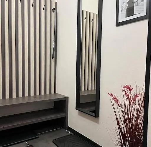 V Blizkosti Centra A V Klidne Zone